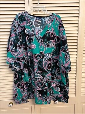 Tafford Green and Black Paisley Scrub Top Size 4x